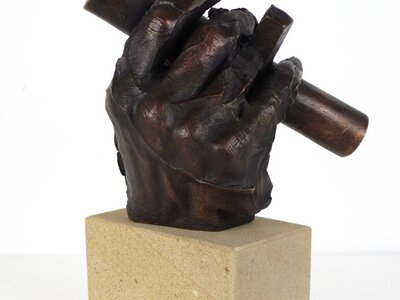 Ohne Titel (Hand mit Stab) | © Galerie Dr. Markus Döbele